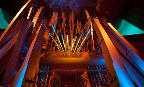 walt disney hall organ.